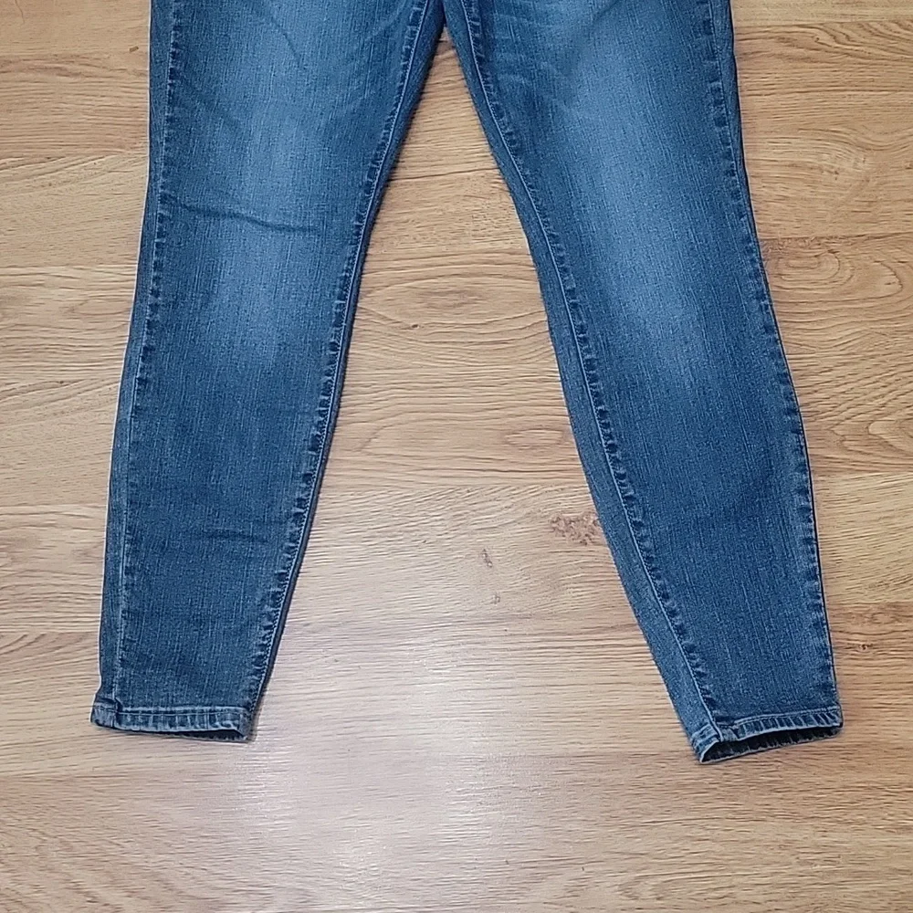 Levis Mid Rise Skinny Jeans Size 6 - Picture 3 of 10